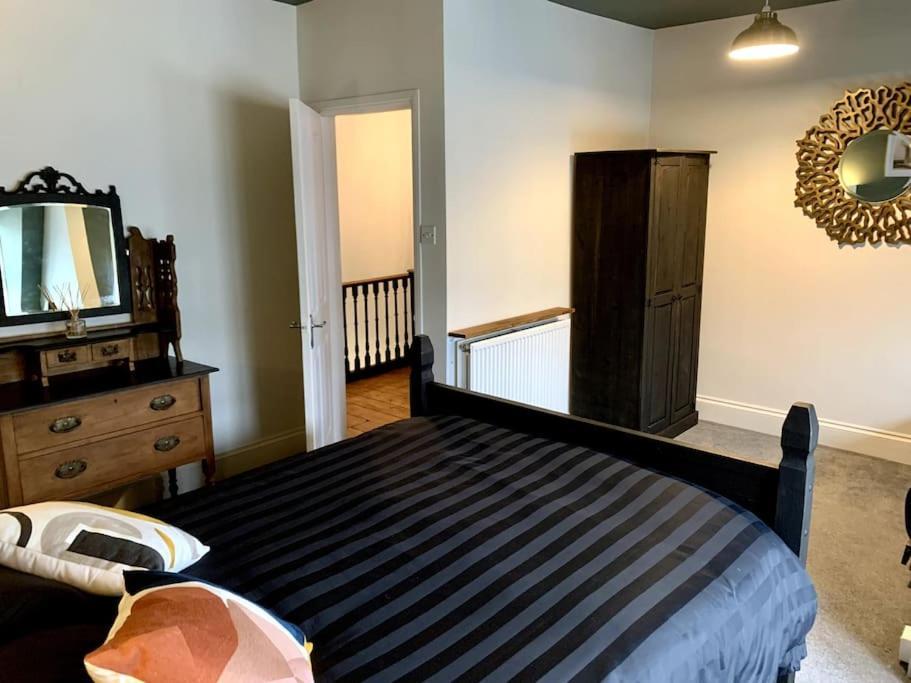 Chic Townhouse Near Tunnels Beaches อิลฟราคูมบ์ ภายนอก รูปภาพ