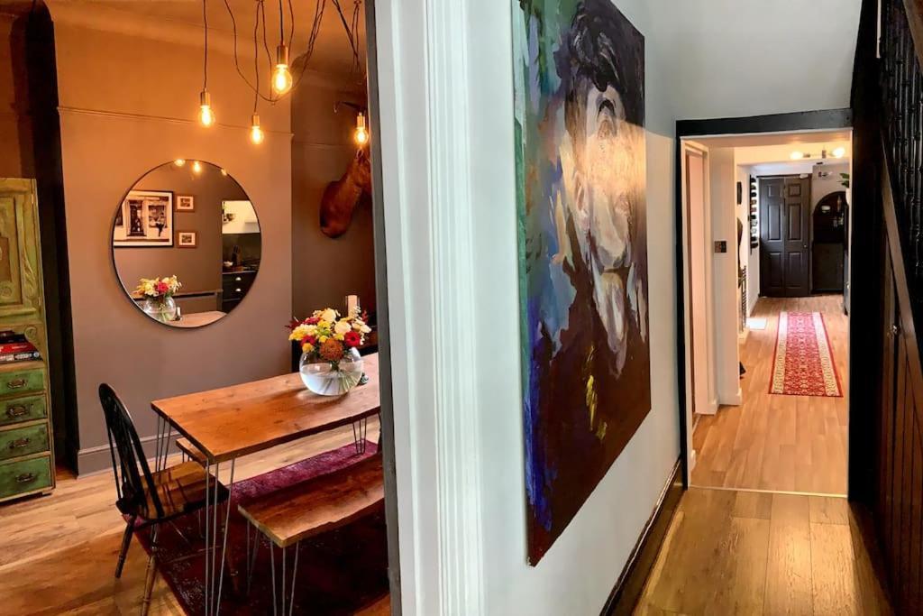 Chic Townhouse Near Tunnels Beaches อิลฟราคูมบ์ ภายนอก รูปภาพ